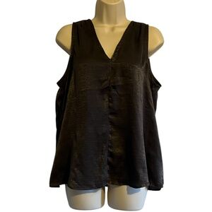 Studio By Bobeau Top